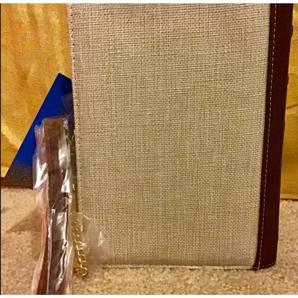 DANIELLE NICOLE Disney Beauty and the Beast Clutch Purse Book Belle BRAND NEW - Picture 4 of 7